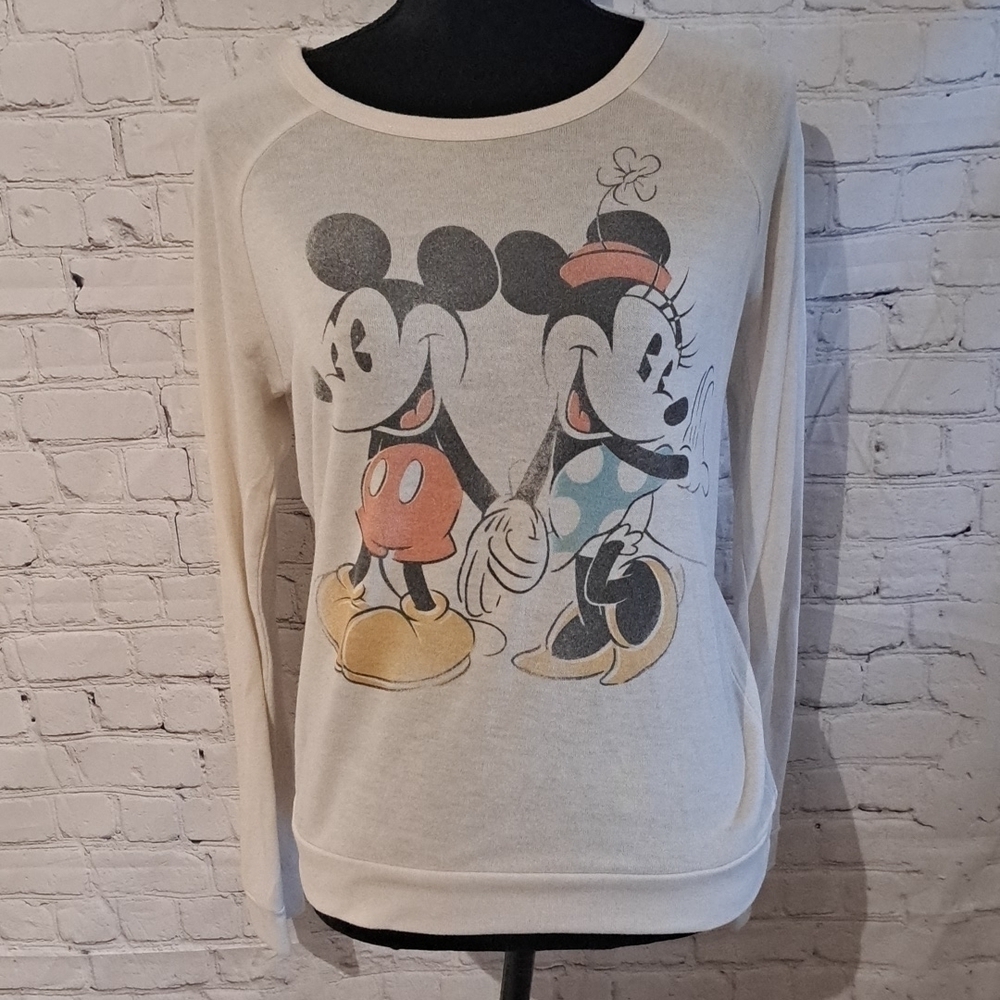 VINTAGE & rare Disney soft sweatshirt, sz small (juniors)